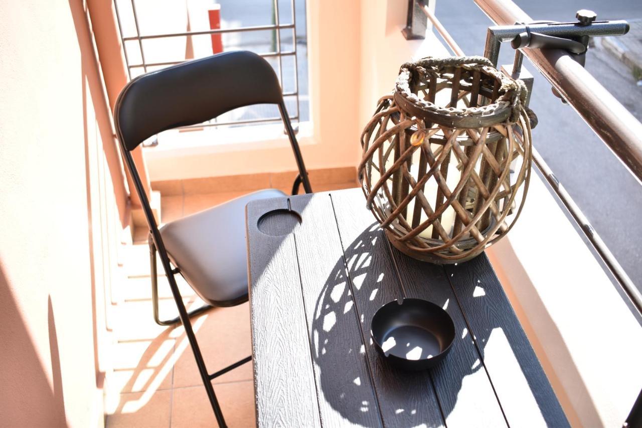 Little Emerald - Central Spot Apartments Волос Екстериор снимка